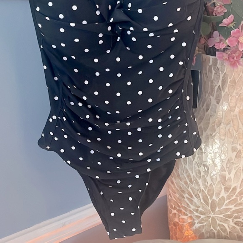 Brand New Nip Tuck Swim Polka Dot Black & White Slimming Tummy Control Swimsuit - Picture 4 of 15